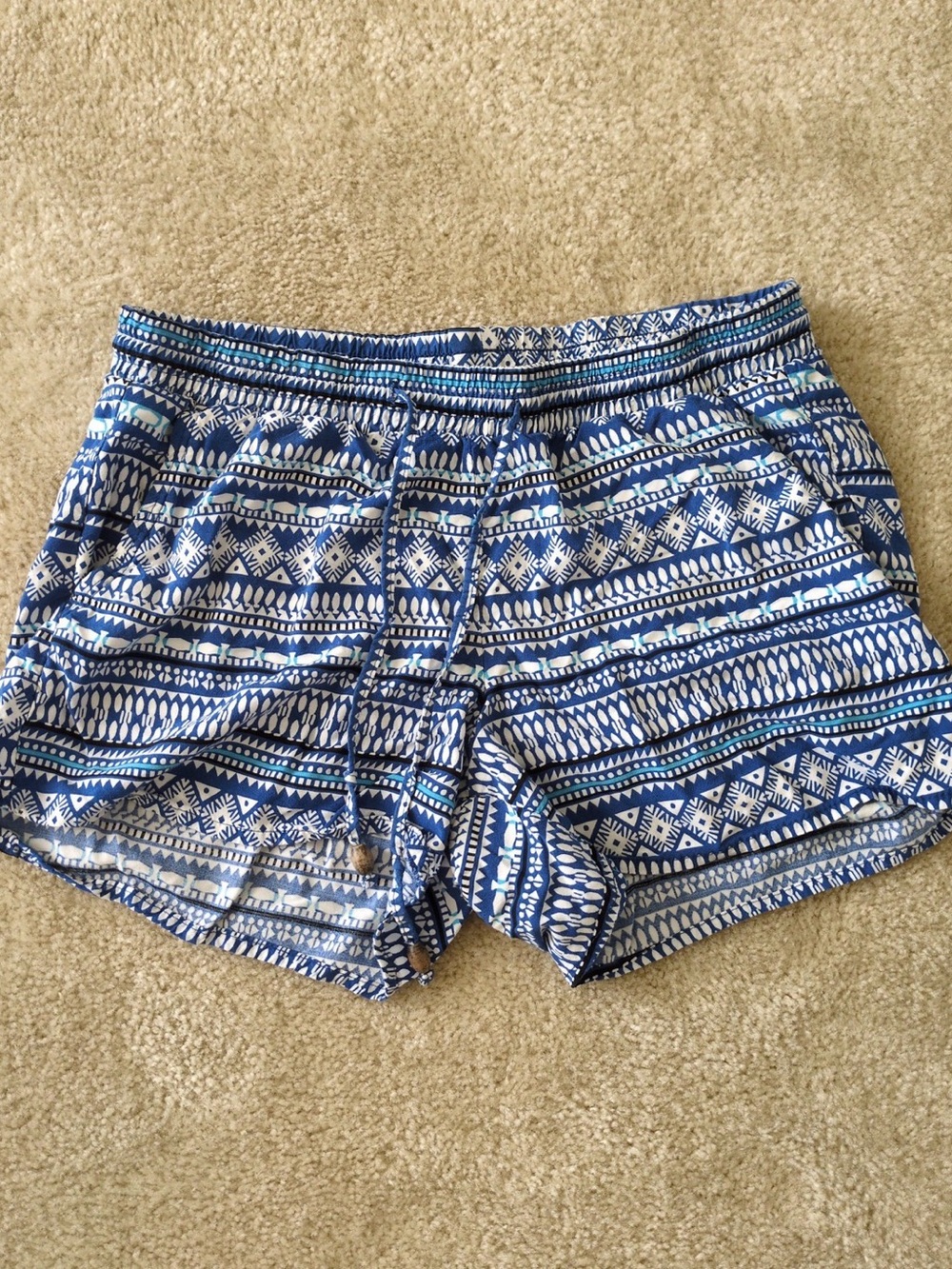 Old Navy Blue patterned drawstring athletic shorts